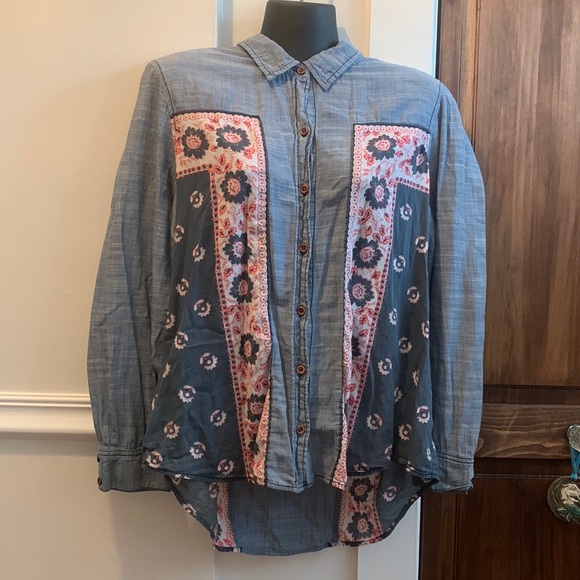 Free People Denim Shirt - Picture 1 of 2